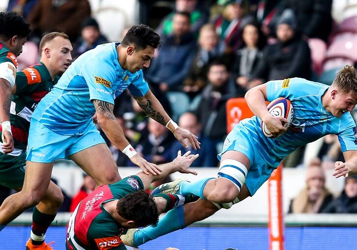 Ted Hill of Worcester Warriors is tackled - Mandatory by-line: Robbie Stephenson/JMP - 03/11/2018 - RUGBY - Welford Road Stadium - Leicester, England - Leicester Tigers v Worcester Warriors - Gallagher Premiership Rugby
